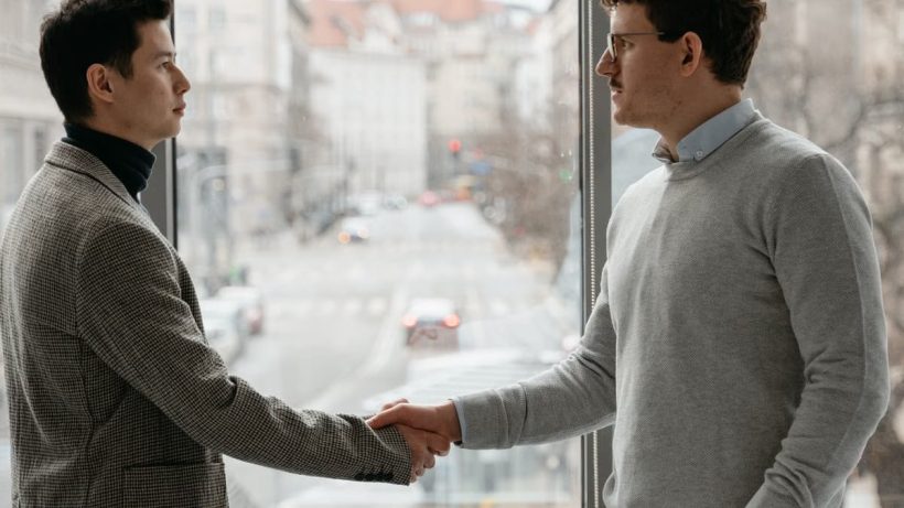 Gérer les conflits au travail : 5 techniques qui fonctionnent vraiment