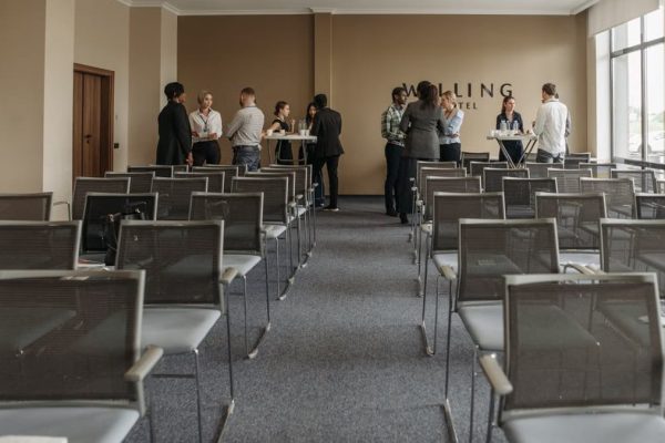 Réseautage efficace : 70% des opportunités passent par vos contacts